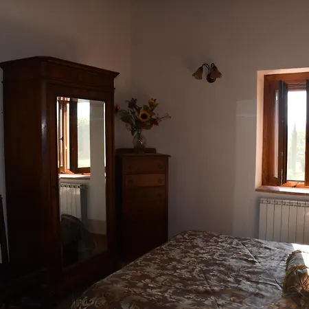 Casale Di Carsulae סן ג'מיני