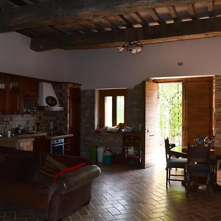 Casale Di Carsulae * סן ג'מיני