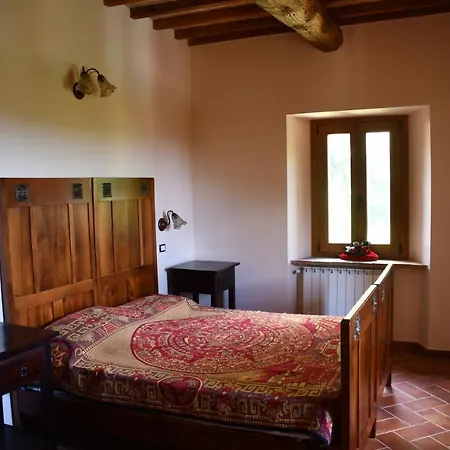 Casale Di Carsulae * סן ג'מיני